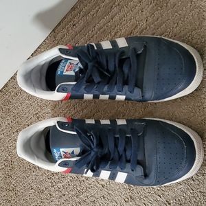 Size 10  Top 10 blue white &red Adidas